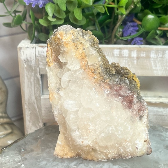 Curved Selenite - Picture 7 of 9